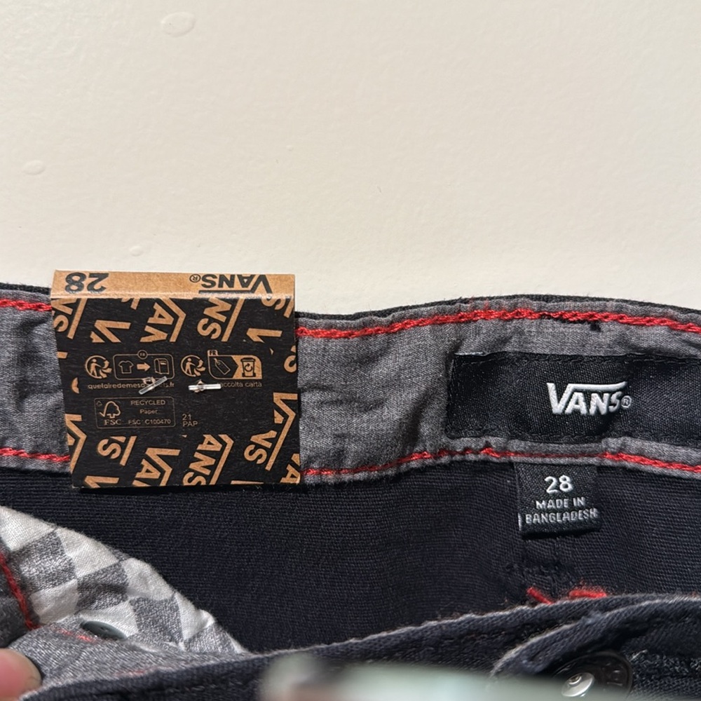 Vans Men's Black Shorts - Picture 6 of 6